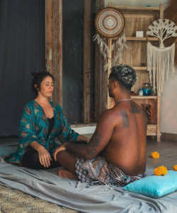 Частная массажистка Ленара 