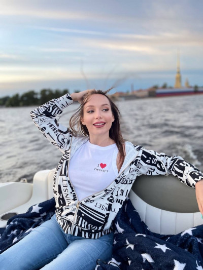 Частная массажистка Майя 