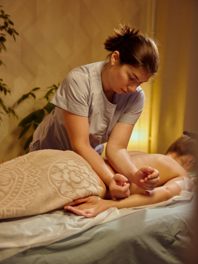 Частная массажистка Анна 