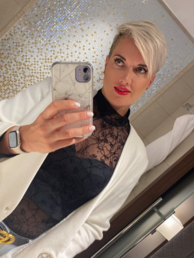 Частная массажистка Нинель 